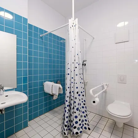 B&B Hotel Potsdam 3*