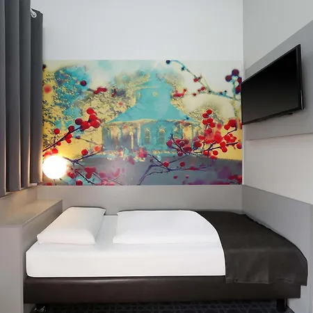 Hotel B&B Hotel Potsdam 3*