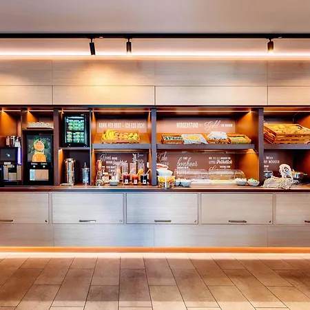فندق B&B Hotel Potsdam بوتسدام
