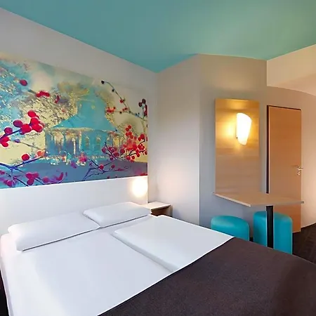 Hotel B&B Hotel Potsdam 3*